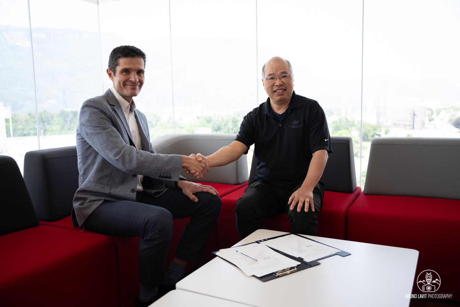 Extending Moore’s Law: CEA-Leti & Intel to develop atomically thin 2D TMDs on 300mm wafers