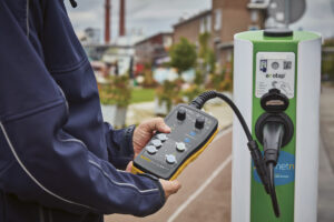 FLU029 Image FEV300 Electric Vehicle Charging Station Adapter 2