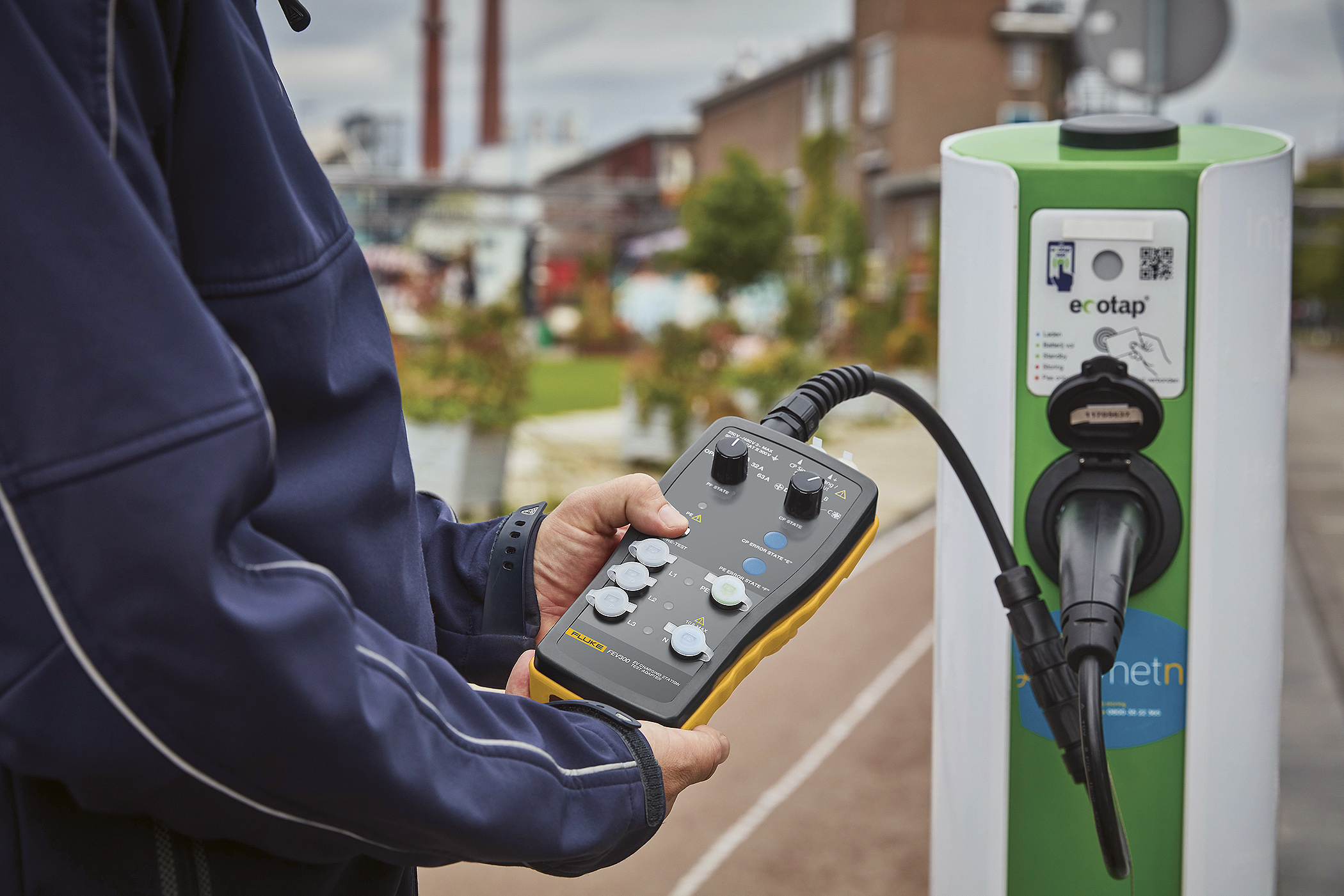 Fluke launches new adapter for the installation and maintenance of electric vehicle charging stations