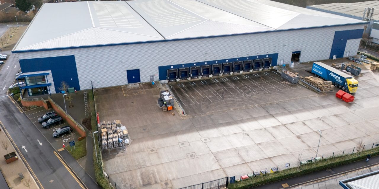 LEDVANCE opens new UK warehouse