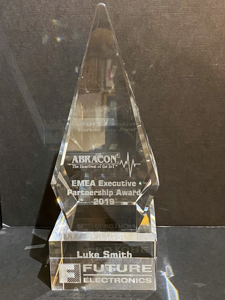 Growth in sales of timing products helps Future Electronics to win Distributor of the Year award from Abracon