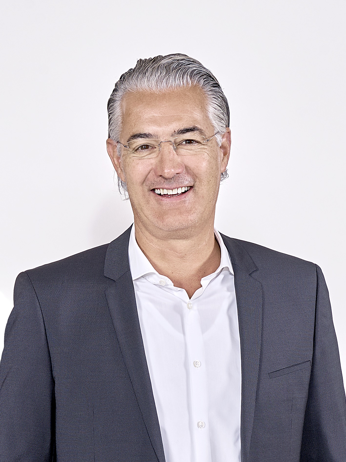 binder celebrates 50 years in circular connectors