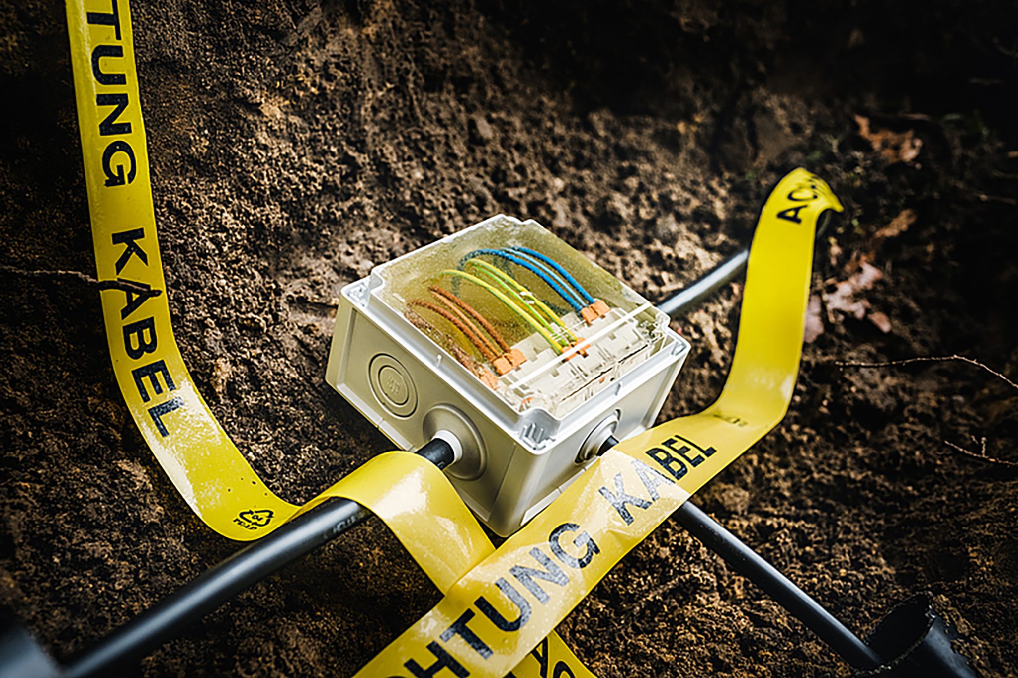 Abox XT enclosure protects against submersion with a removable resin - CIE