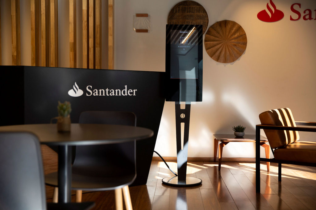 Zytronic touch is key to Santander’s Work / Café branch concept