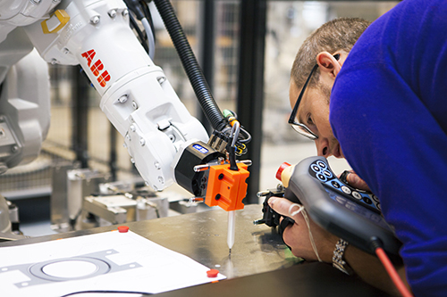 Make your business more competitive by switching to robots