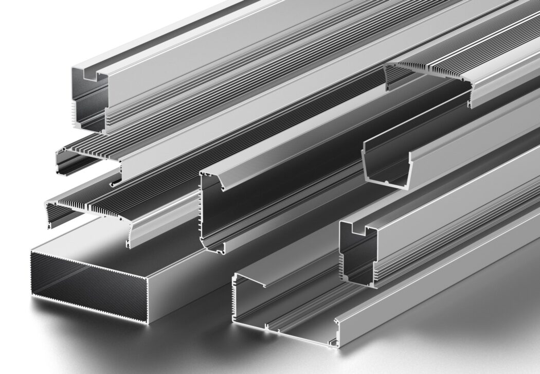 Customised extruded profiles for cases