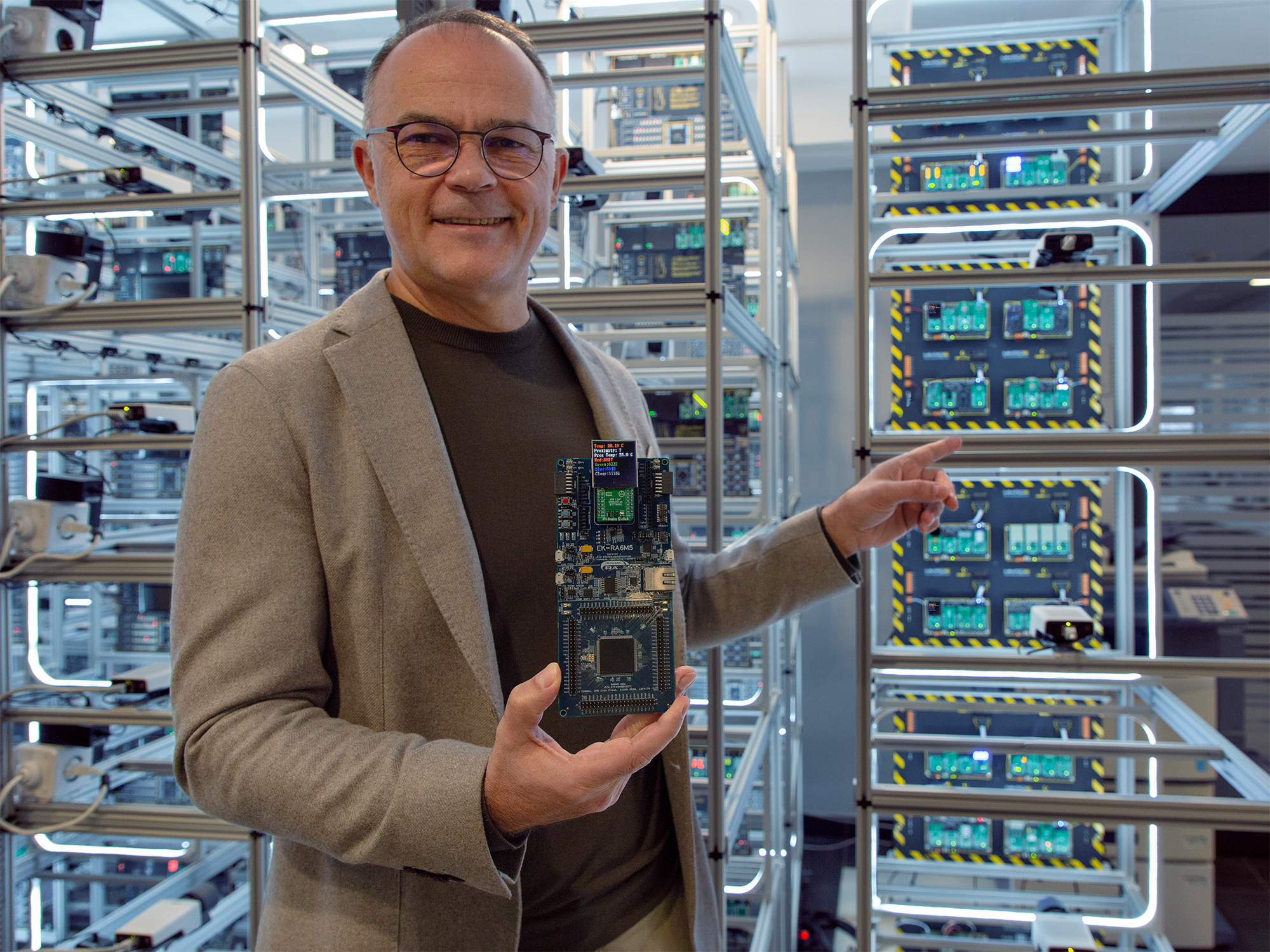 MIKROE signs multi-year MCU embedded development tool support deal with ...